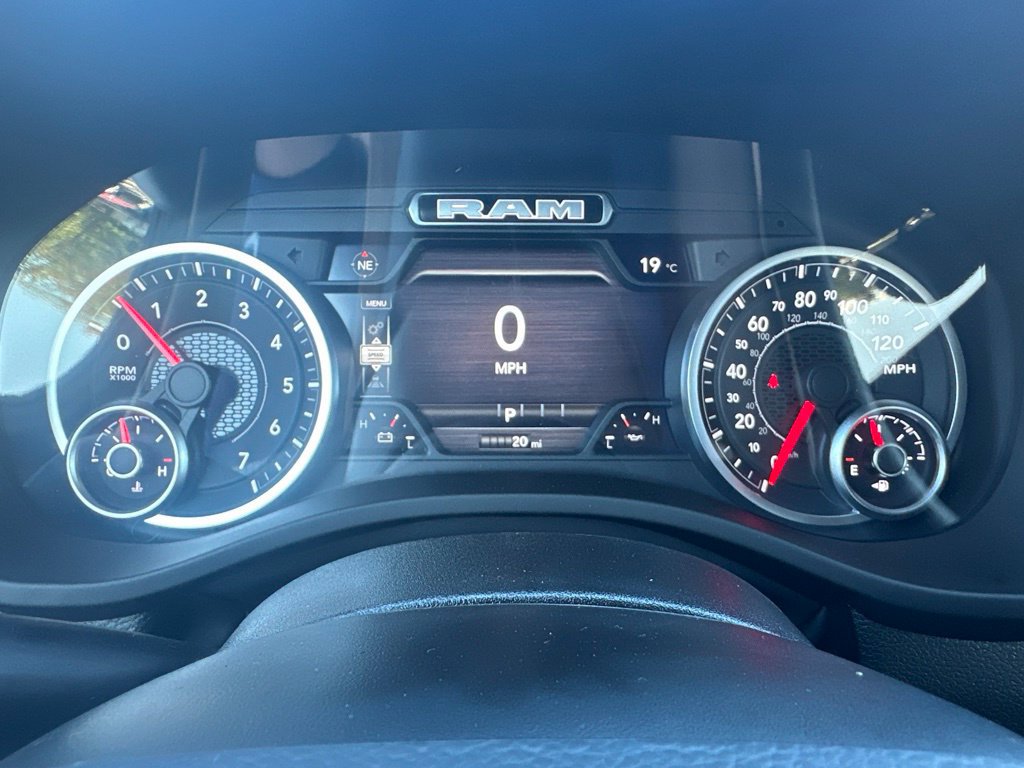 New 2027 RAM 1500 Express AWD/4WD image 23