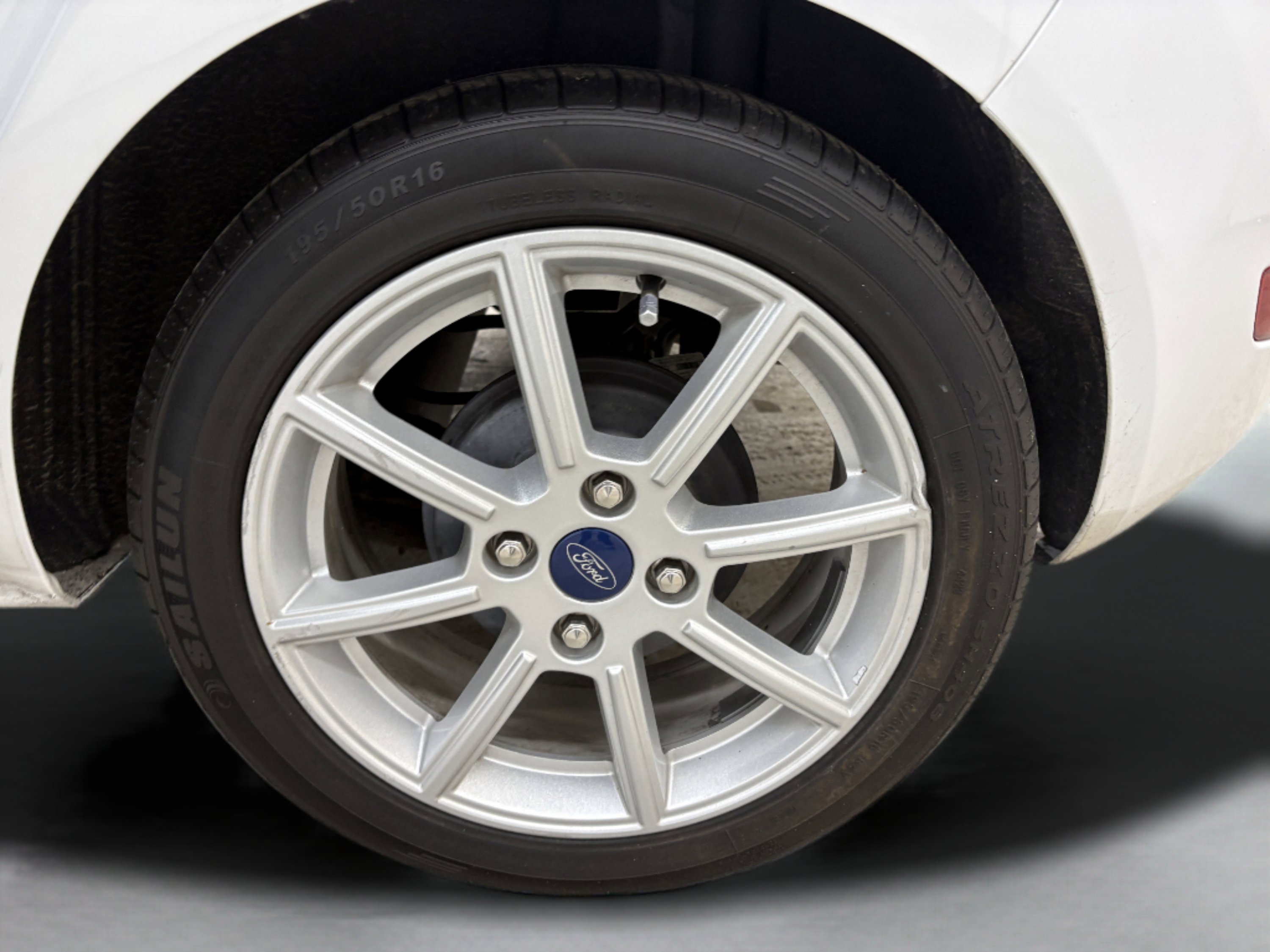 Used 2019 Ford Fiesta SE w/ Equipment Group 201A image 7