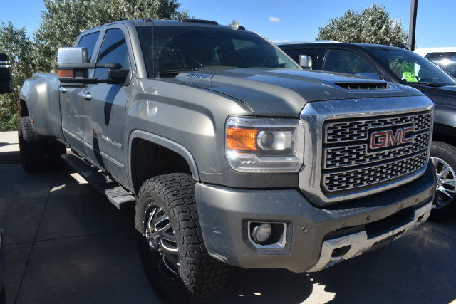 Used 2018 GMC Sierra 3500 Denali w/ Duramax Plus Package AWD/4WD image 3