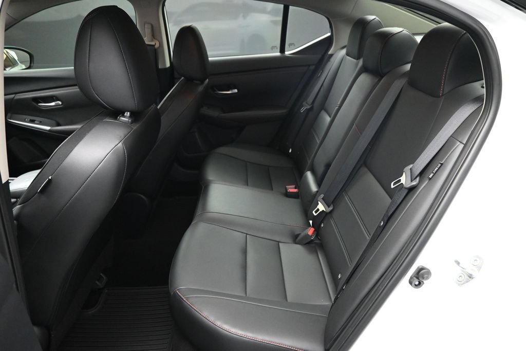 Certified 2024 Nissan Sentra SR w/ SR Premium Package FWD image 17