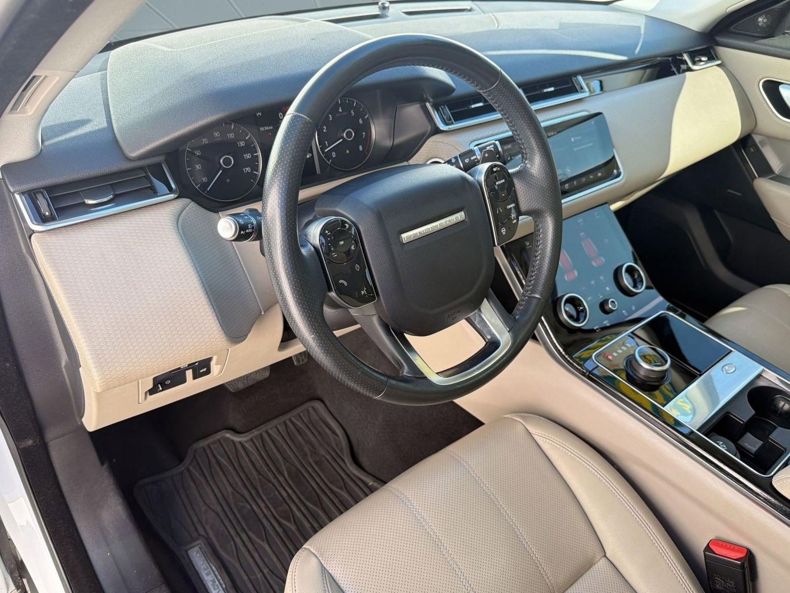 Used 2018 Land Rover Range Rover Velar S image 3