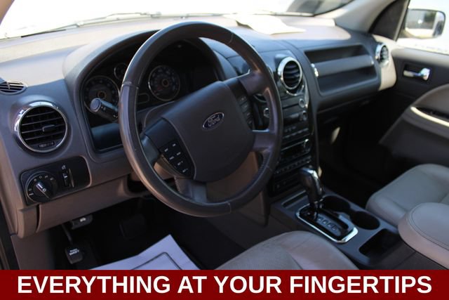 Used 2008 Ford Taurus X SEL FWD image 2