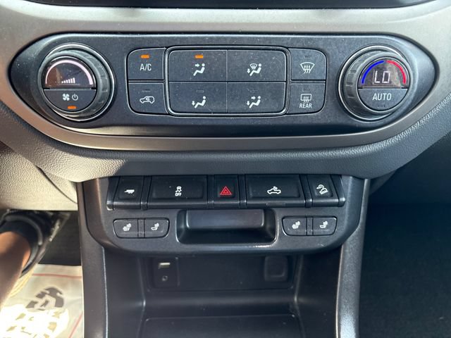 Used 2017 Chevrolet Colorado Z71 AWD/4WD image 18