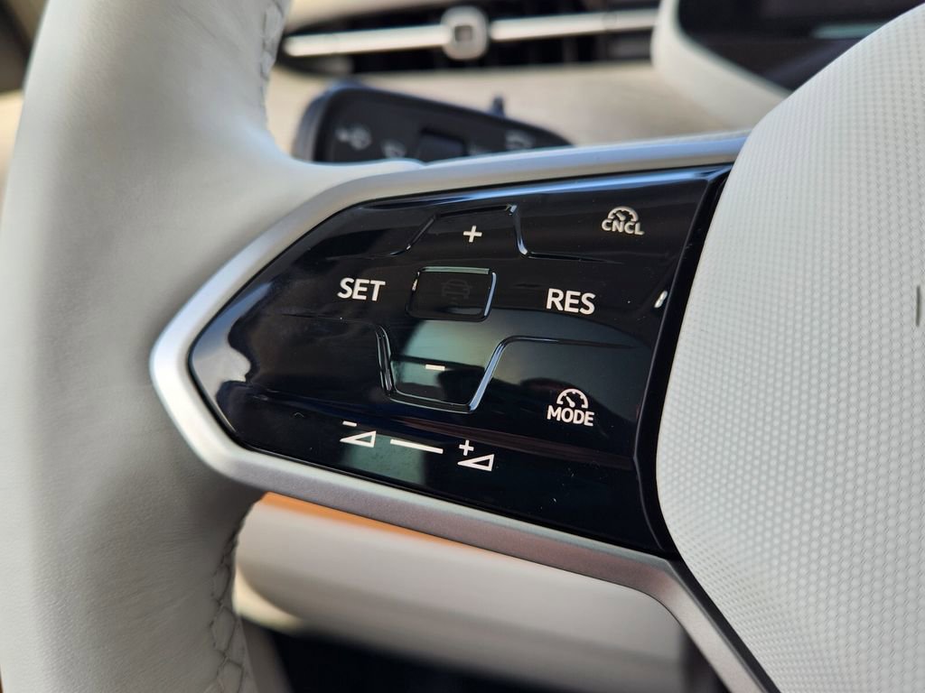 New 2025 Volkswagen ID. Buzz 1st Edition image 14