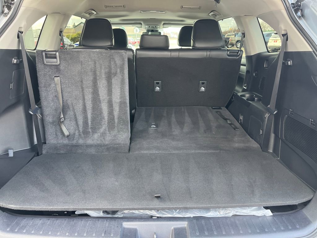 Used 2024 Toyota Highlander XLE image 23