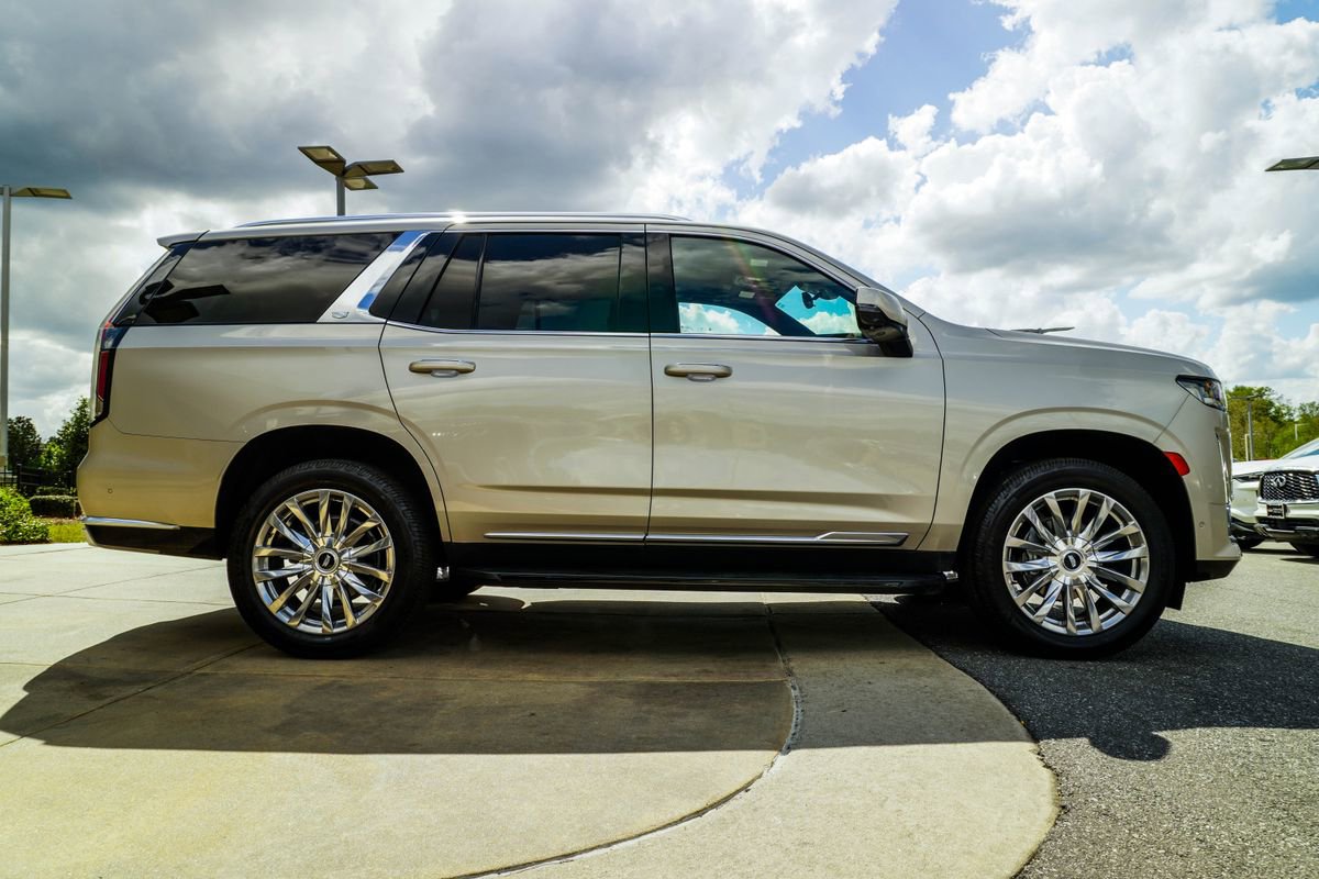 Used 2022 Cadillac Escalade Premium Luxury image 6