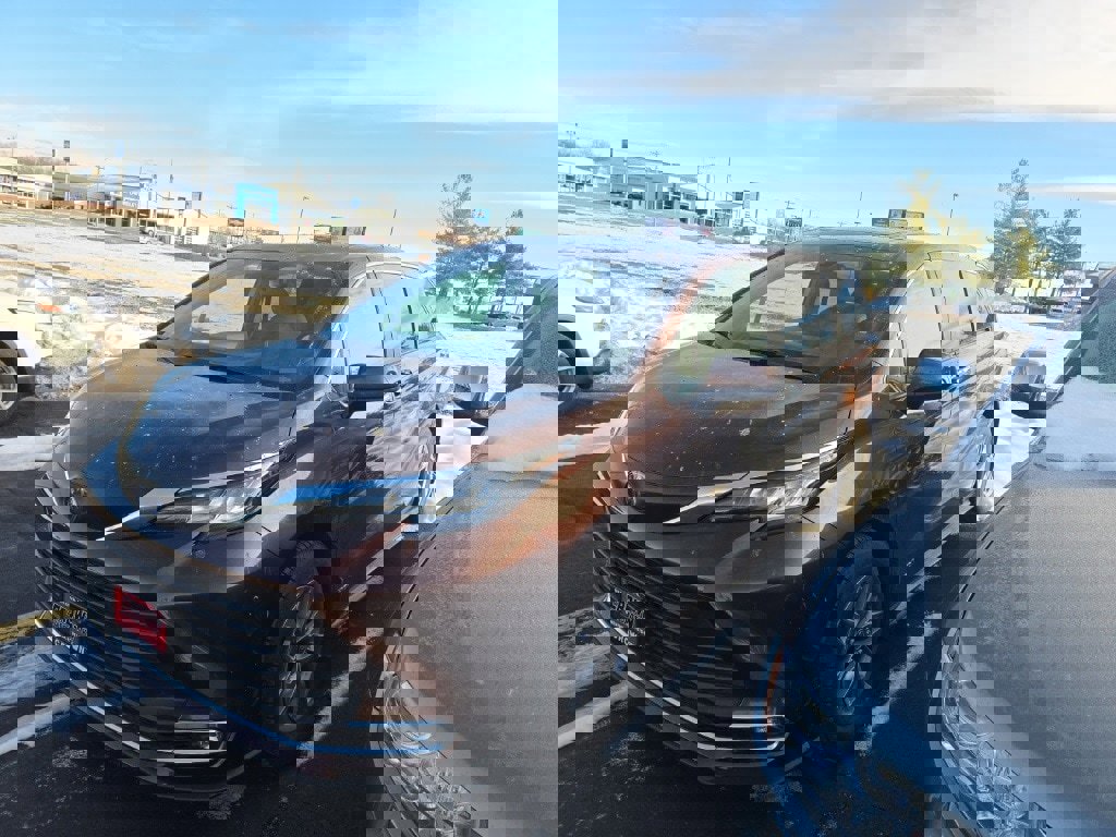 Used 2021 Toyota Sienna XLE