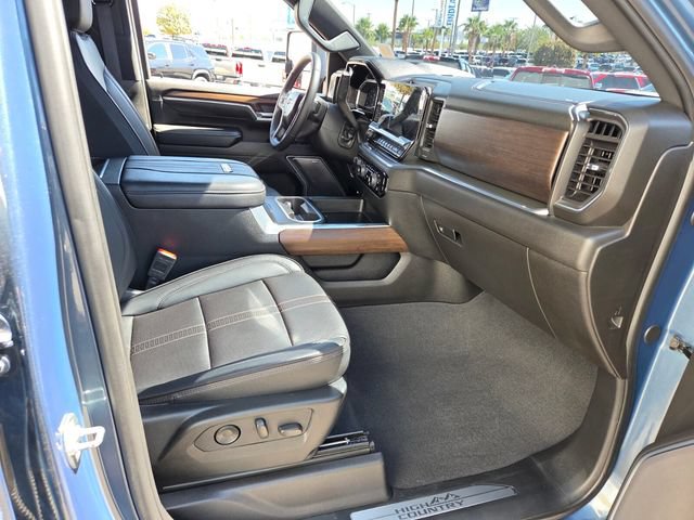 Certified 2025 Chevrolet Silverado 2500 High Country w/ High Country Premium Package AWD/4WD image 15