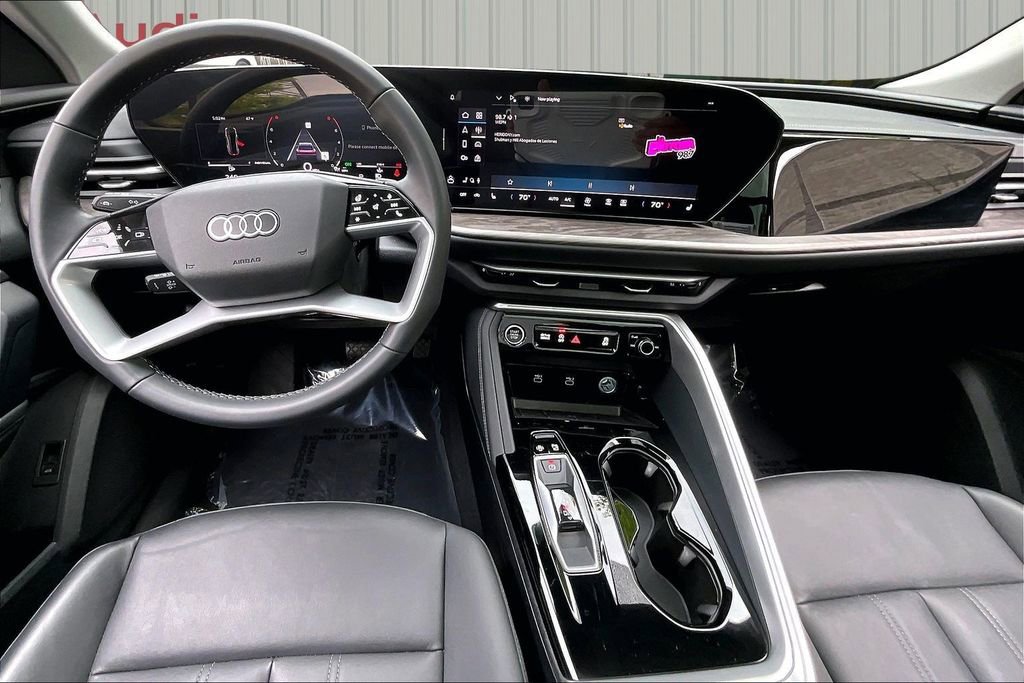 Used 2025 Audi Q5 Premium w/ Convenience Package AWD/4WD image 7