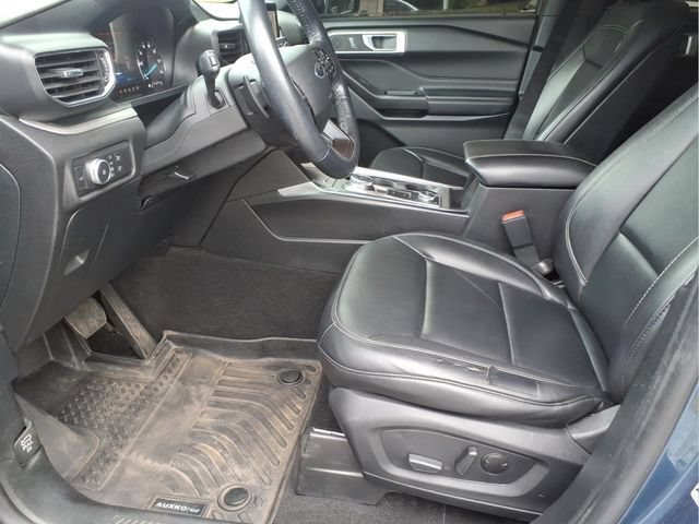 Used 2020 Ford Explorer XLT w/ Equipment Group 202A AWD/4WD image 20