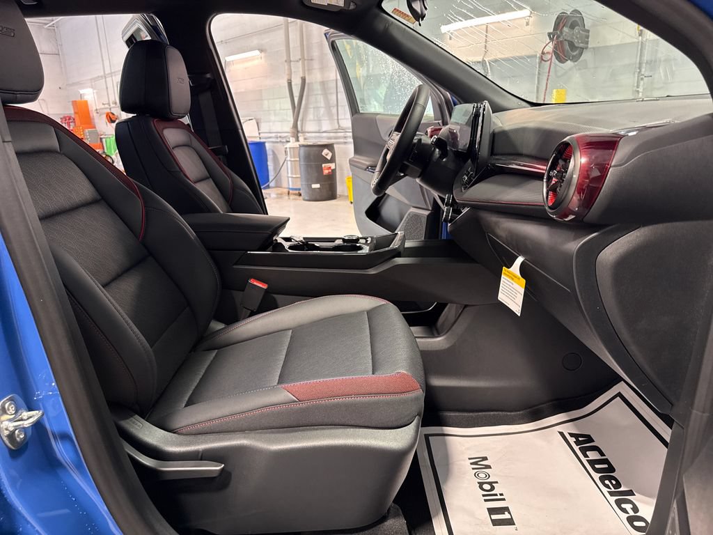 New 2026 Chevrolet Equinox RS FWD image 33