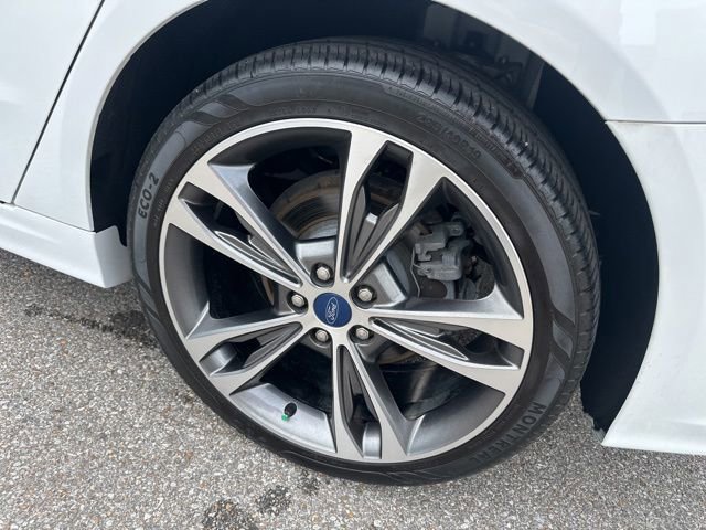 Used 2020 Ford Fusion Titanium AWD/4WD image 20