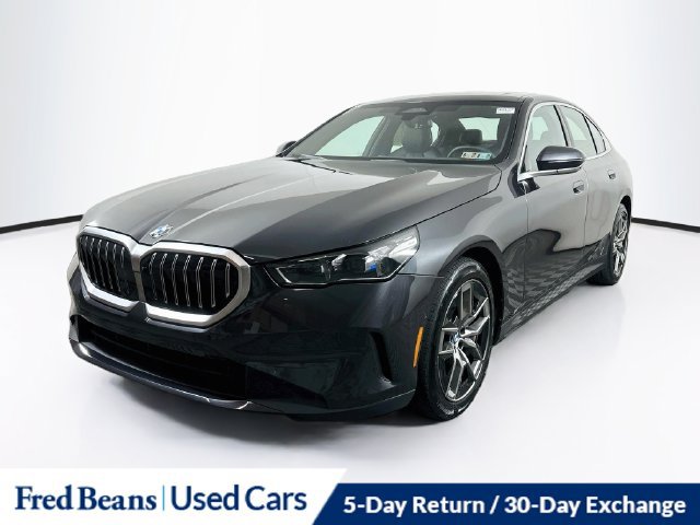 Used 2026 BMW 530i xDrive AWD/4WD image 3
