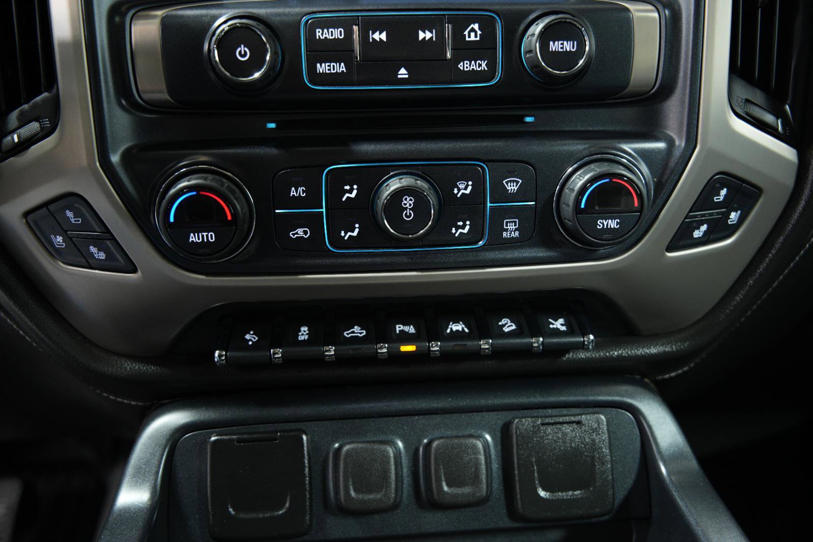 Used 2018 GMC Sierra 1500 Denali w/ Denali Ultimate Package image 40