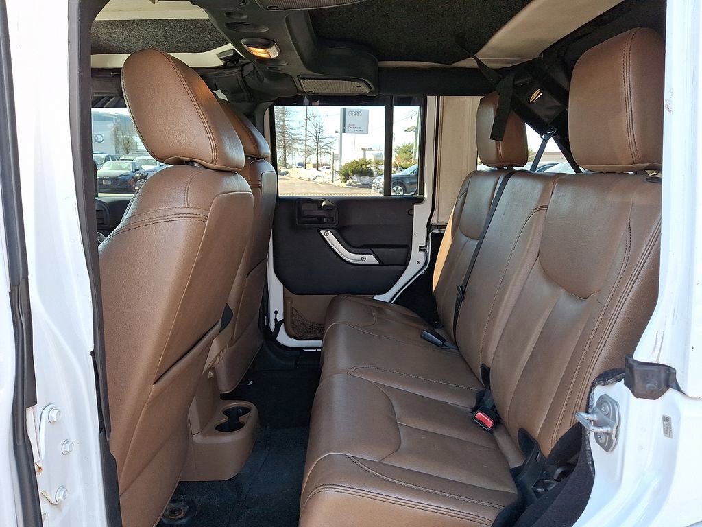 Used 2015 Jeep Wrangler Unlimited Sahara w/ Dual Top Group image 16