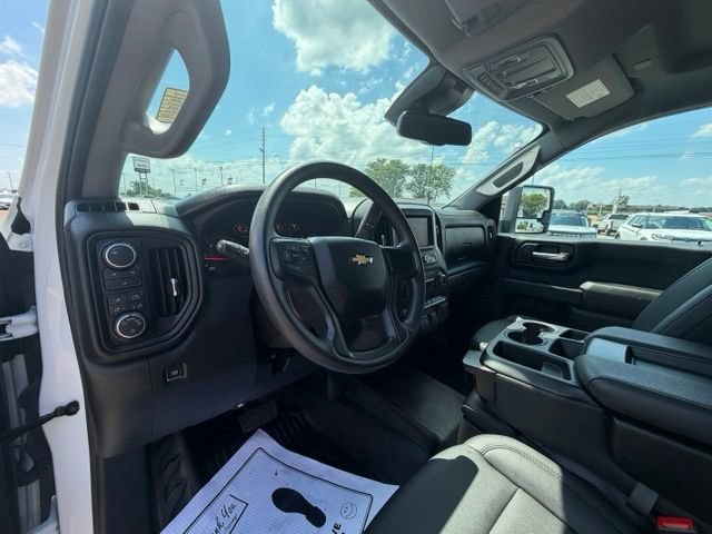 Used 2025 Chevrolet Silverado 3500 W/T AWD/4WD image 19