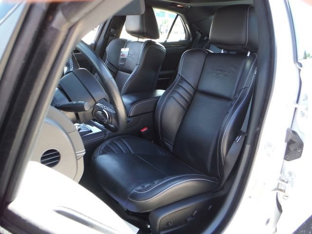 Certified 2023 Chrysler 300 C RWD image 3