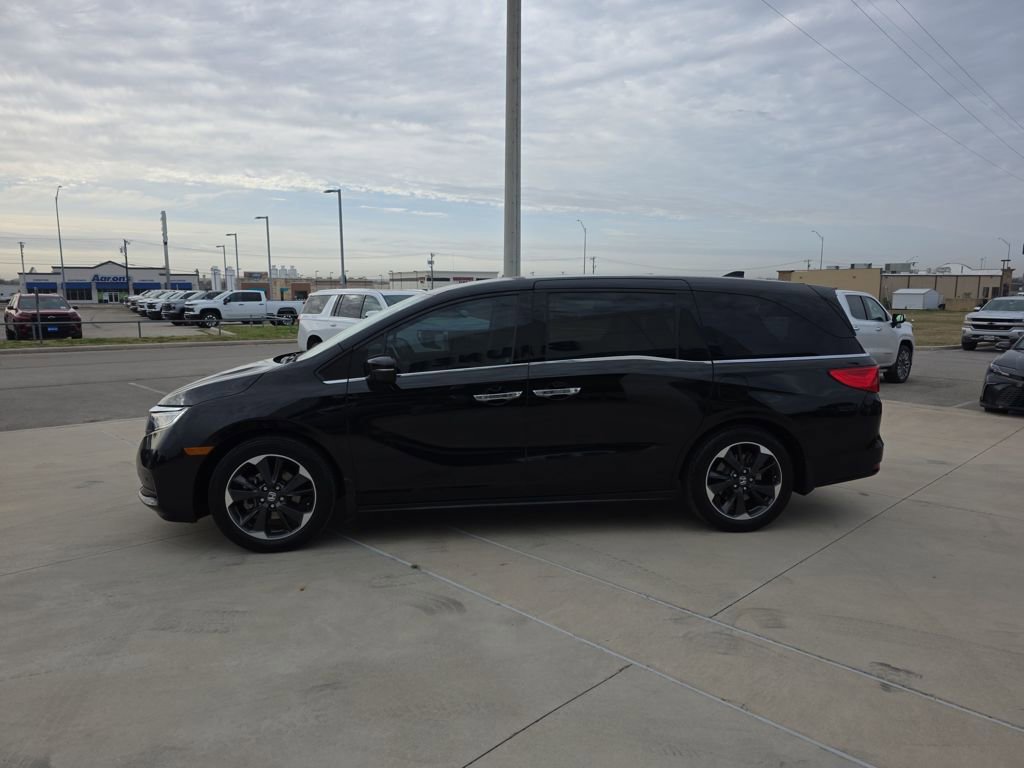 Used 2024 Honda Odyssey Elite image 4
