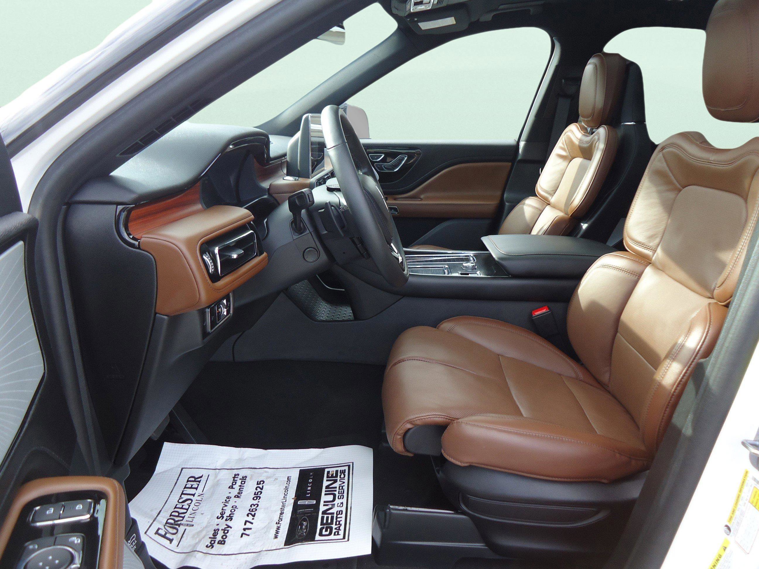 Used 2024 Lincoln Aviator Reserve w/ Equipment Group 201A image 24