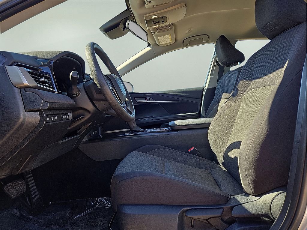 Used 2025 Toyota Camry LE image 24