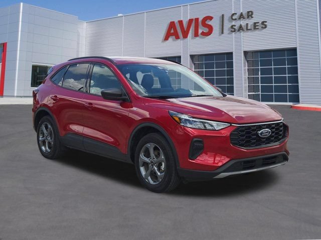 Used 2025 Ford Escape ST-Line AWD/4WD image 3