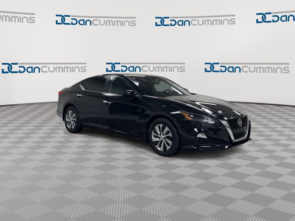 Used 2022 Nissan Altima 2.5 S image 2