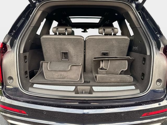 Used 2022 Cadillac XT6 Premium Luxury FWD image 5