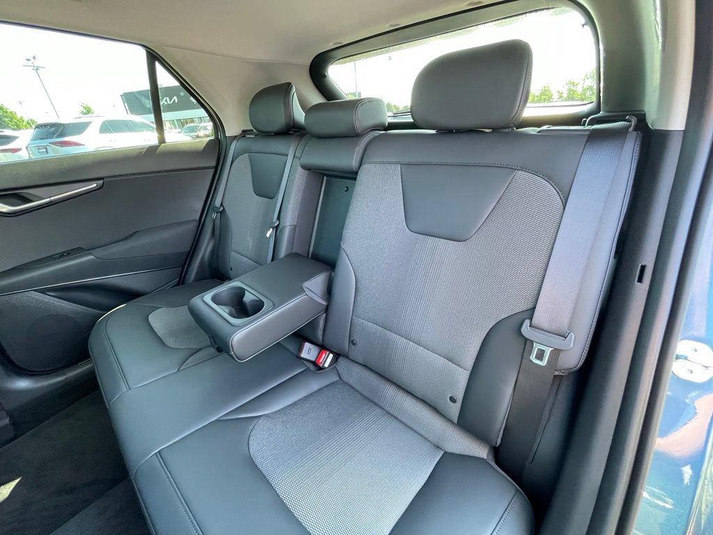 New 2026 Kia Niro EX FWD image 25