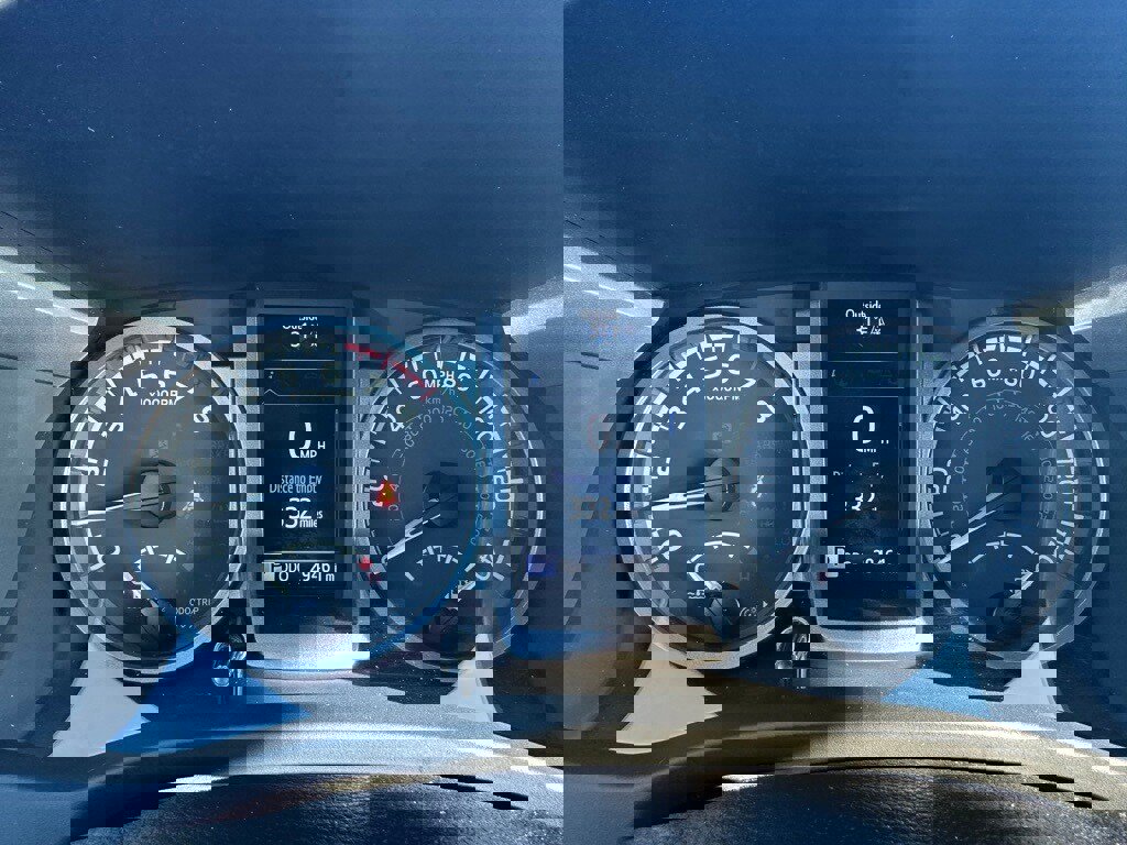 Used 2023 Toyota Tacoma Limited image 23