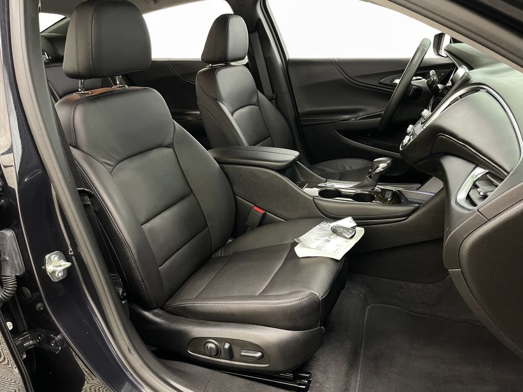 Used 2023 Chevrolet Malibu LT w/ Driver Confidence Package FWD image 39