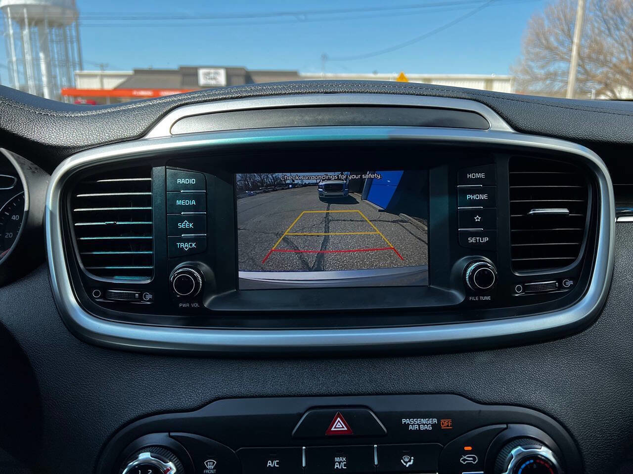 Used 2020 Kia Sorento AWD V6 image 45