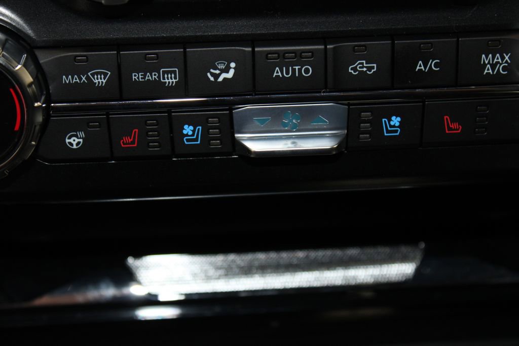 New 2025 Ford F250 Lariat w/ Lariat Ultimate Package image 50