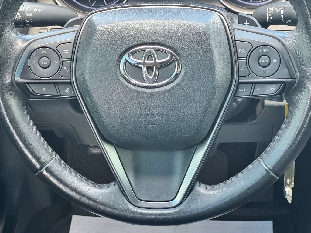Used 2023 Toyota Camry SE FWD image 19