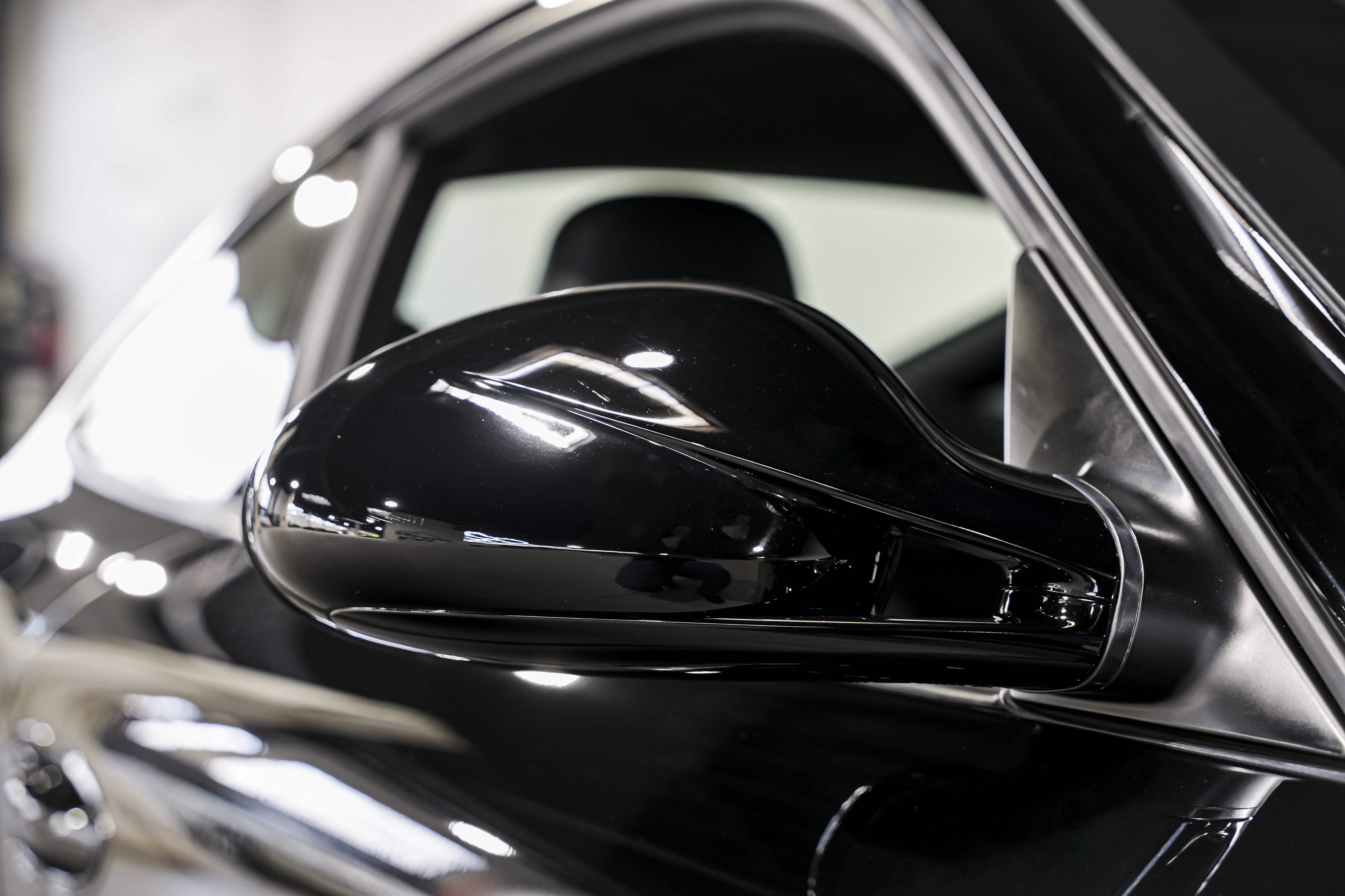 Used 2011 Porsche 911 Carrera 4S image 34