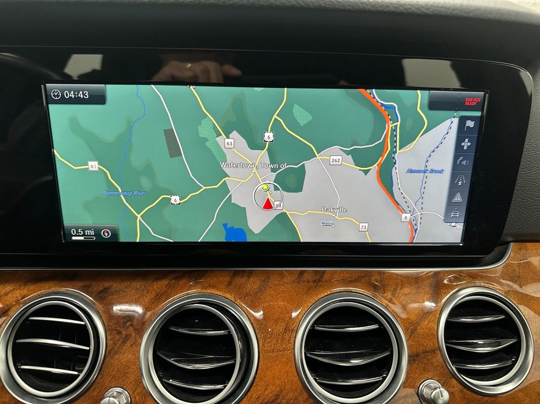 Used 2017 Mercedes-Benz E 400 4MATIC Wagon image 22