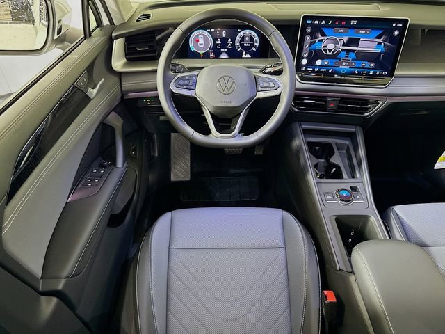 New 2026 Volkswagen Tiguan SE image 14