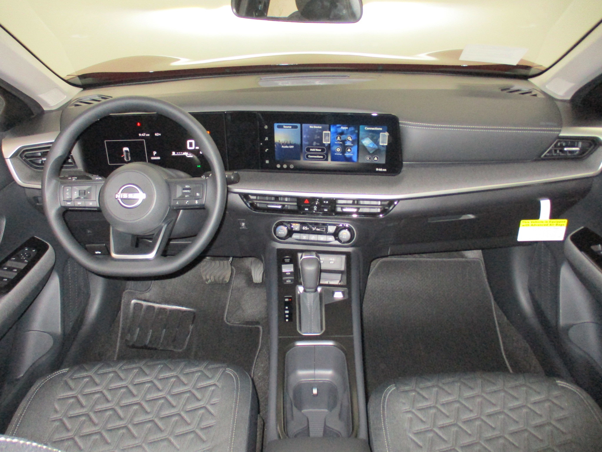 New 2026 Nissan Kicks SV image 28