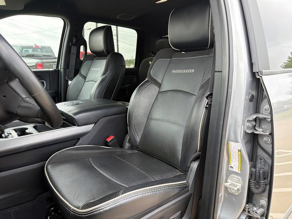 Used 2024 RAM 3500 Laramie w/ Sport Appearance Package AWD/4WD image 15