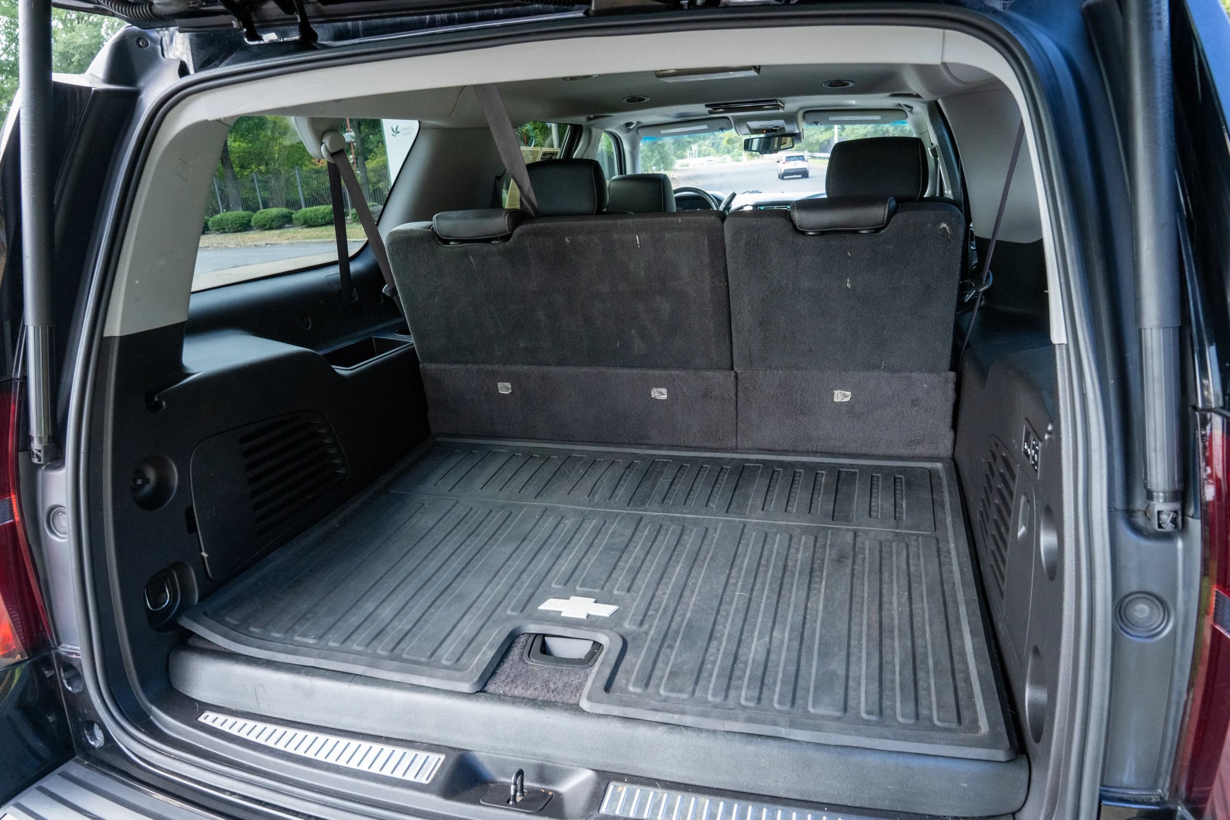 Used 2016 Chevrolet Suburban LTZ AWD/4WD image 16