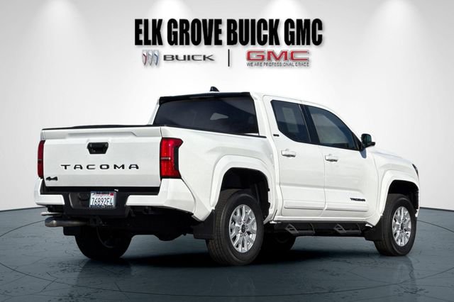 Used 2025 Toyota Tacoma SR5 image 4