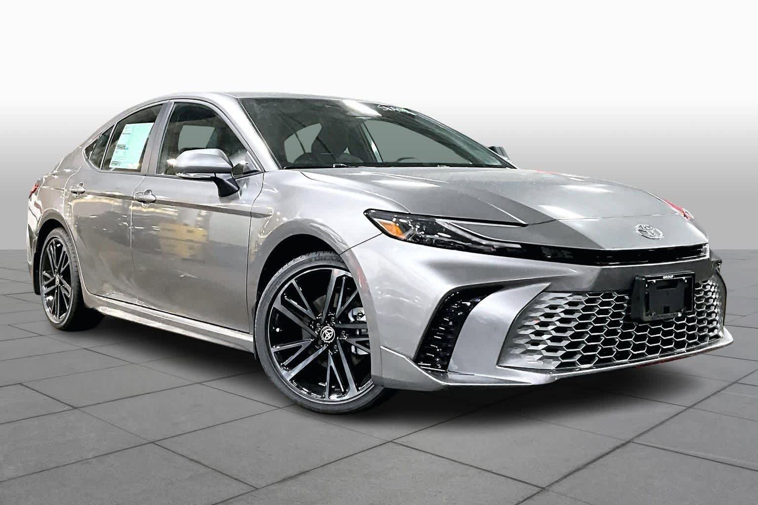 New 2026 Toyota Camry XSE FWD video 2