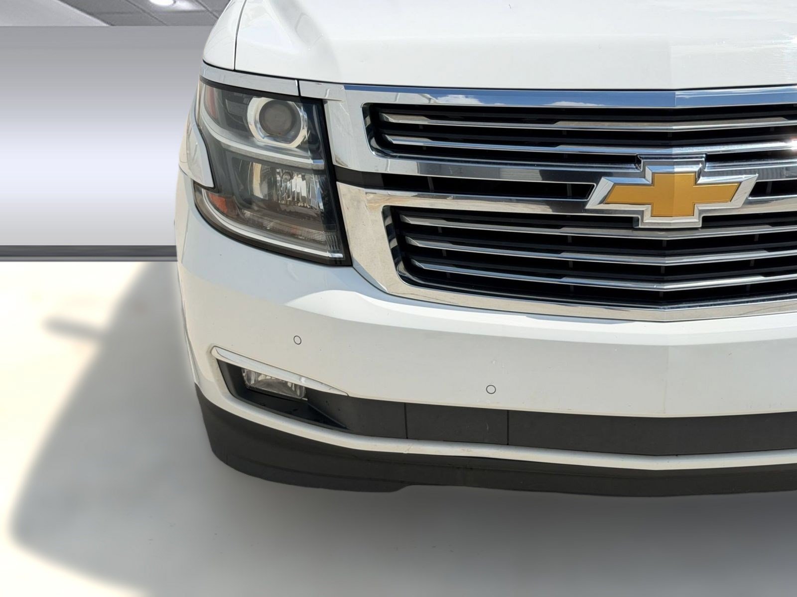 Used 2016 Chevrolet Suburban LTZ RWD image 12