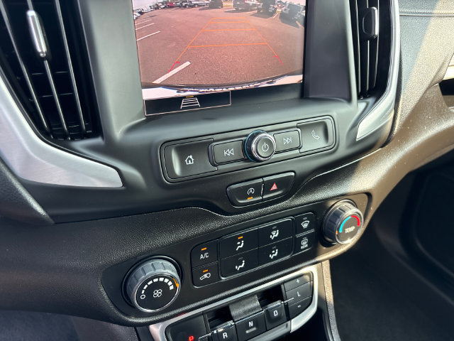 Used 2024 GMC Terrain SLE AWD/4WD image 23