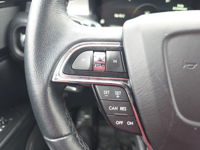 Used 2023 Lincoln Nautilus AWD image 13