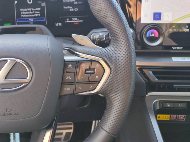 Used 2026 Lexus TX 500h AWD w/ Technology Package image 19