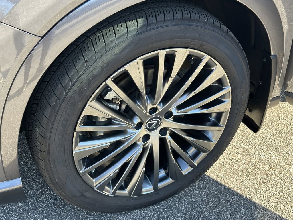Used 2023 Lexus RX 350 w/ Accessory Package (Z1) image 13