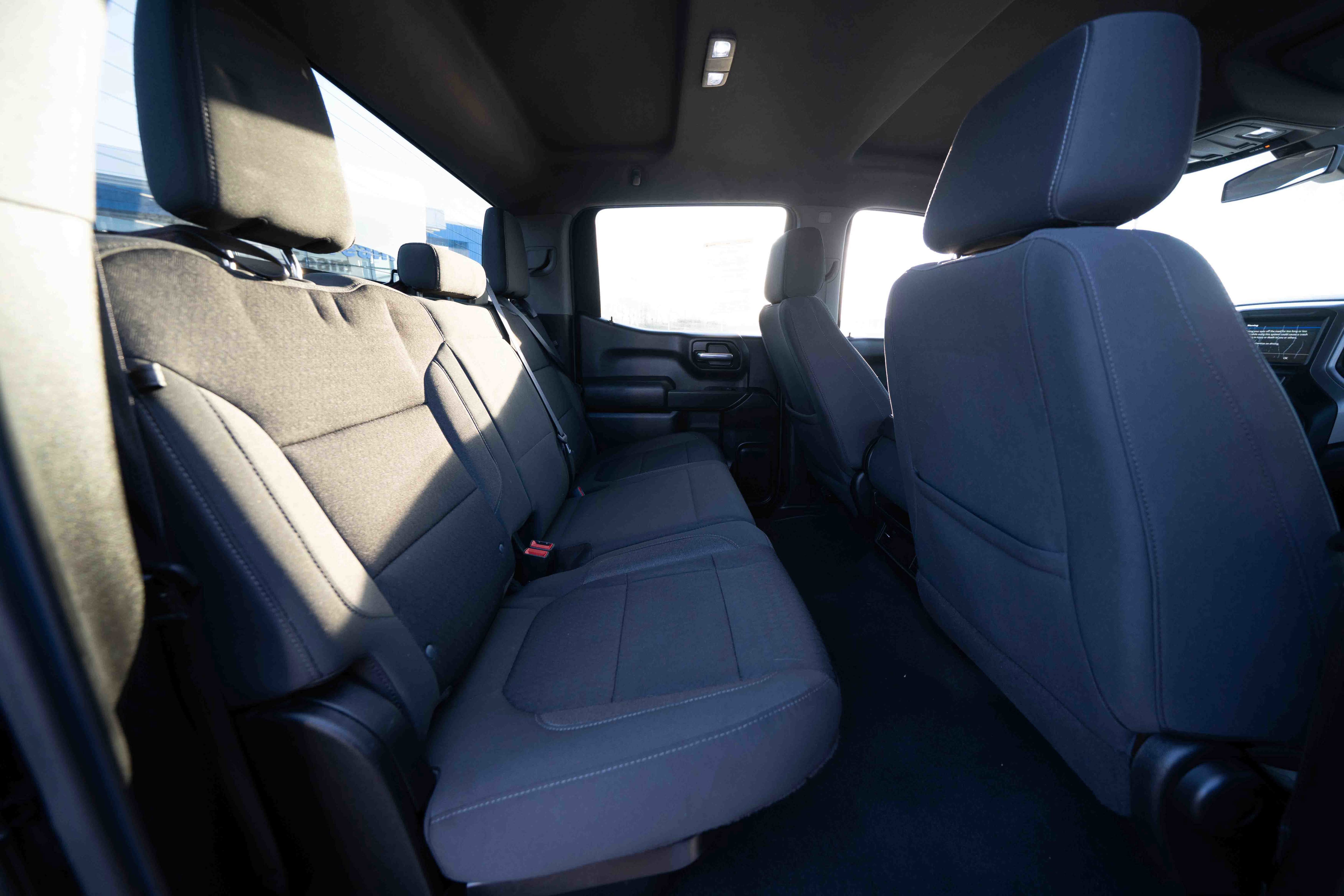 Used 2022 Chevrolet Silverado 1500 Custom image 24