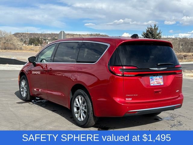 New 2026 Chrysler Pacifica Select image 3