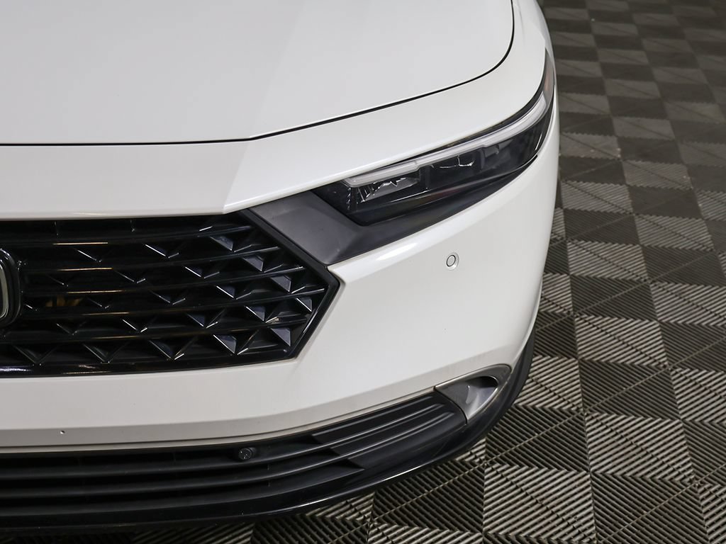 Used 2023 Honda Accord Touring image 16