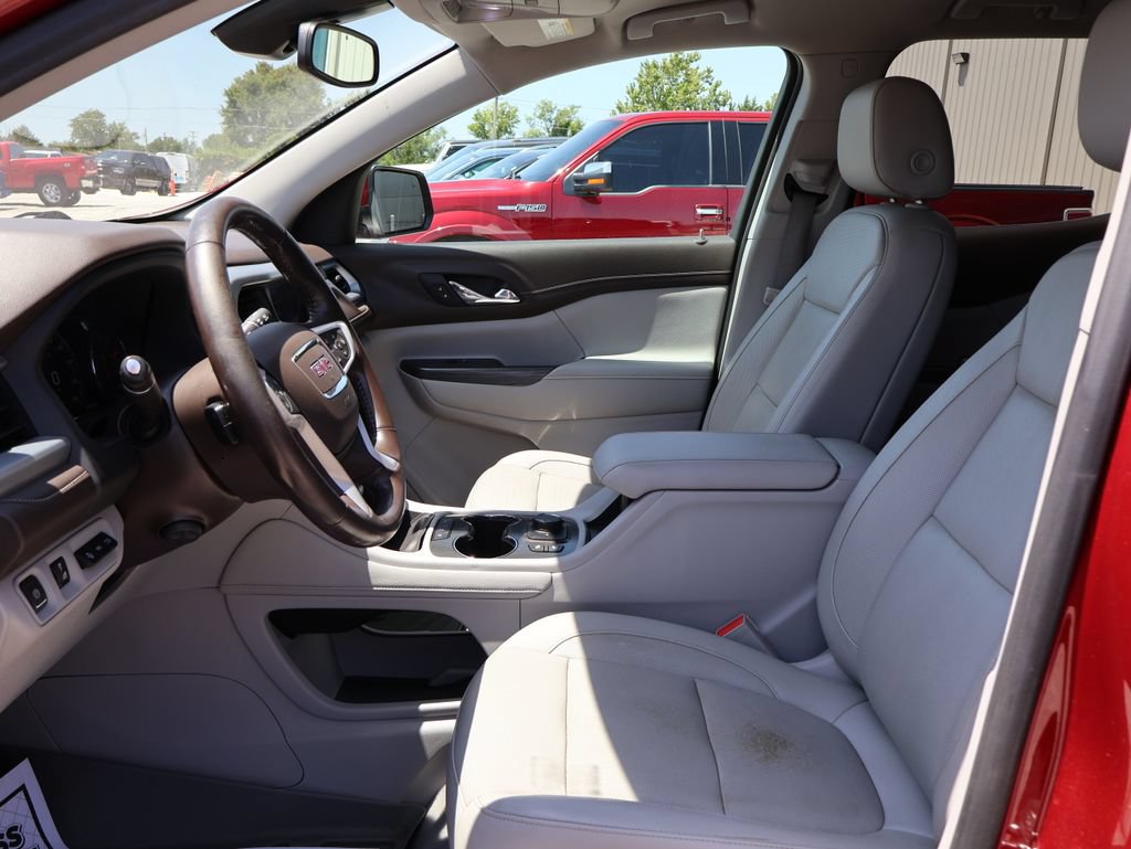 Used 2020 GMC Acadia SLT w/ Driver Alert Package II FWD image 23
